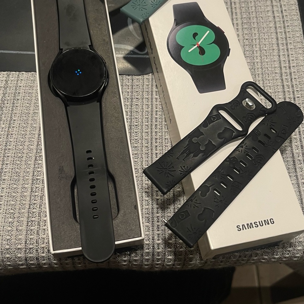 Samsung Black Smartwatch with Extra Bands